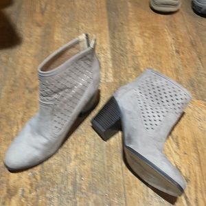 Kaari Blue ankle boots
